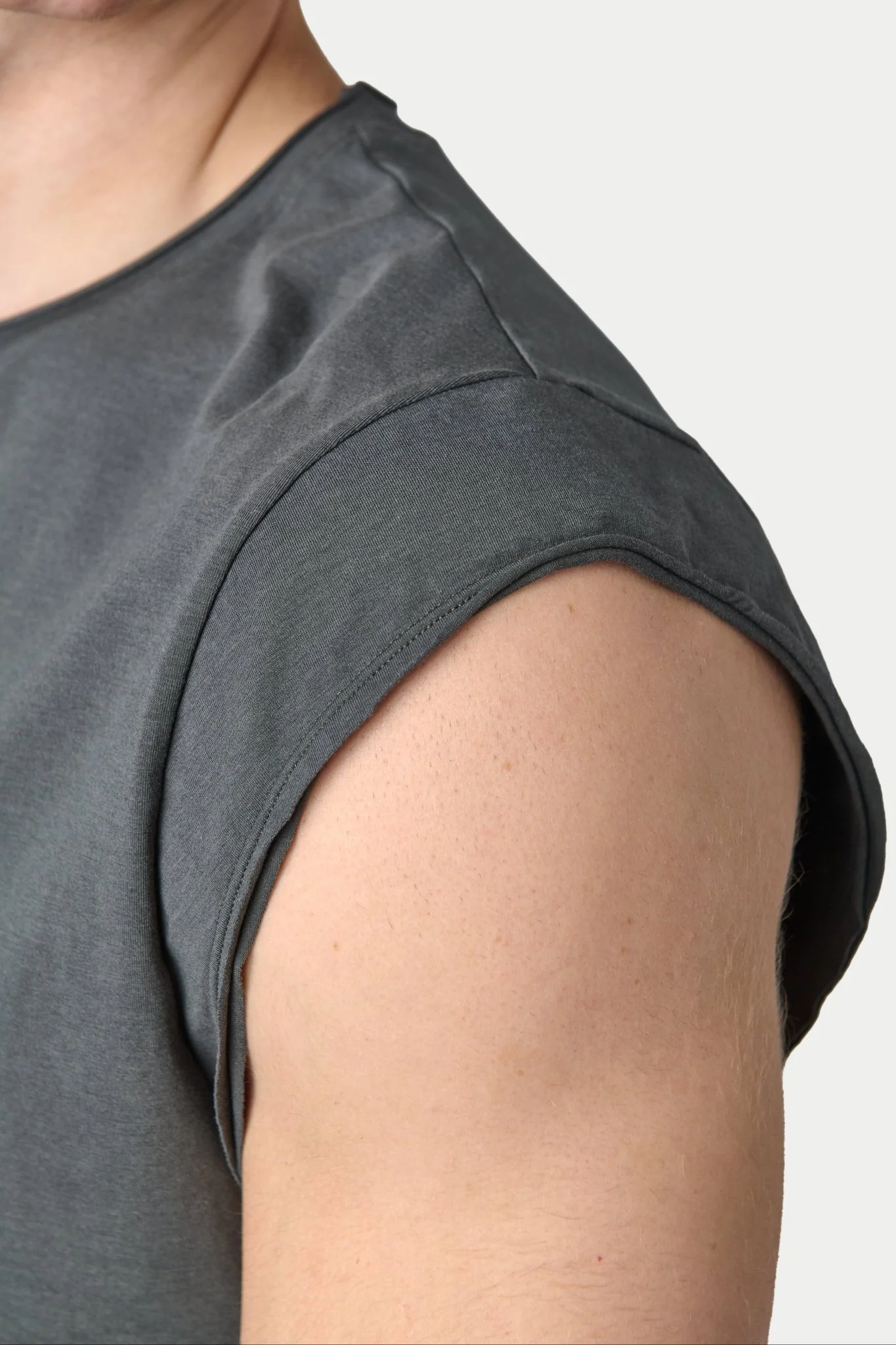 RAW Crop Tee - Charcoal - Image 6